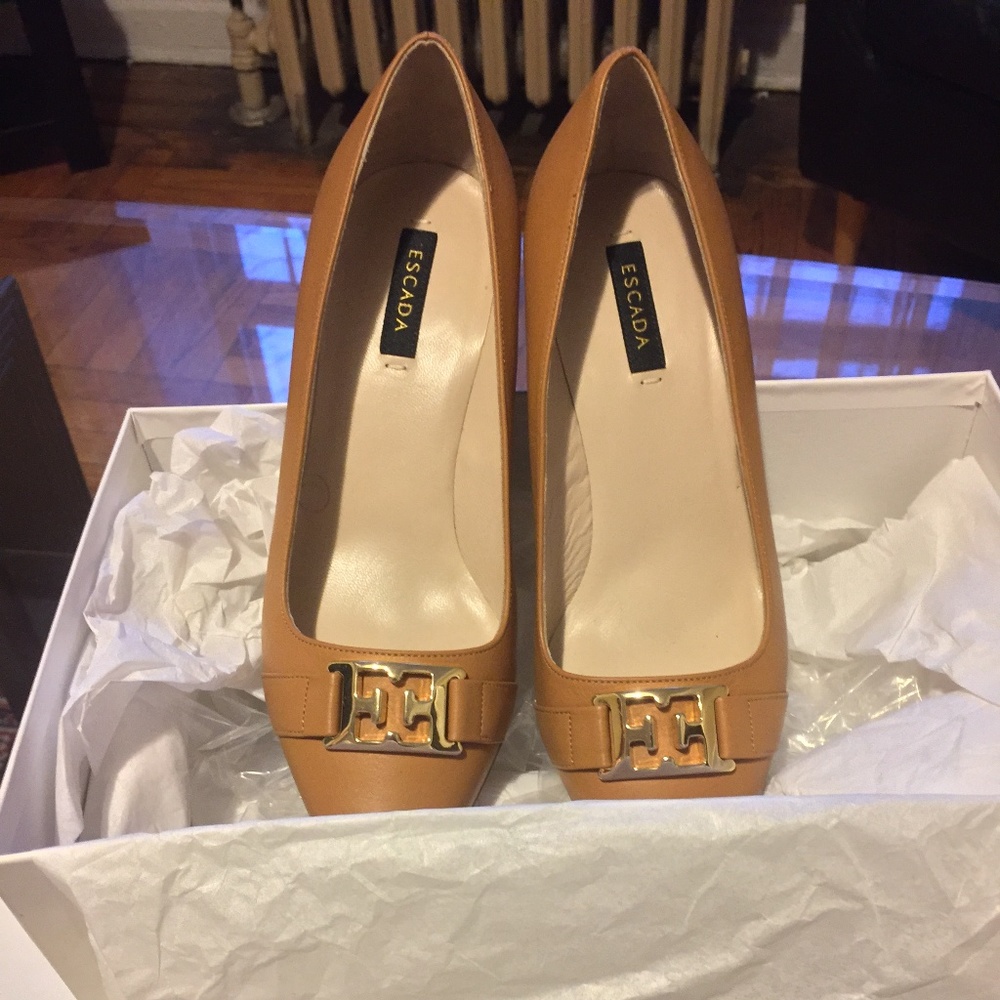 ESCADA Pecan Women's Classic Pump Size8 Never Worn